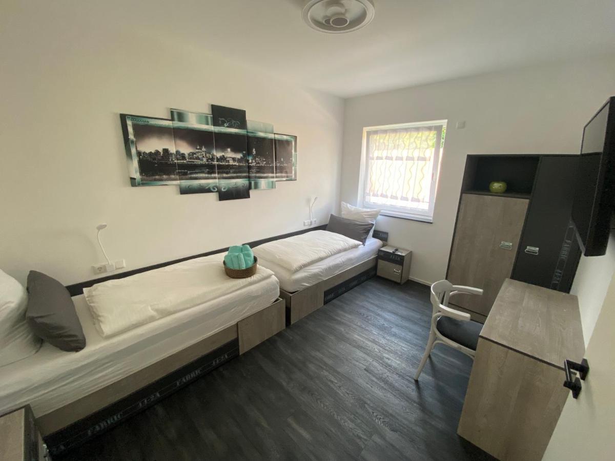 Apartments Saaldorf-Ferienhaus Mit 6 Apartments 45Qm-120Qm Direkt Am Thueringer Meer-Bleilochtalsperre Bad Lobenstein Luaran gambar