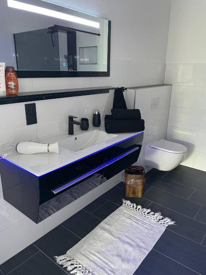 Apartments Saaldorf-Ferienhaus Mit 6 Apartments 45Qm-120Qm Direkt Am Thueringer Meer-Bleilochtalsperre Bad Lobenstein Luaran gambar